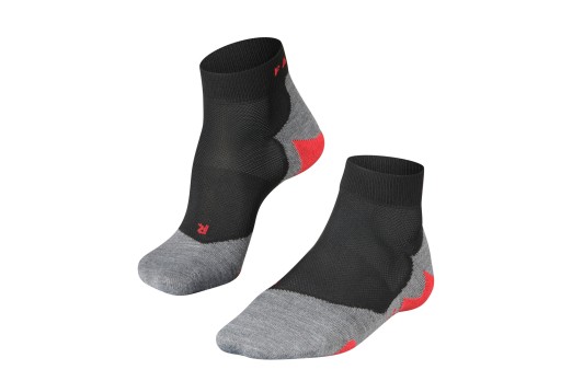 FALKE RU5 SHORT socks - black/grey/red
